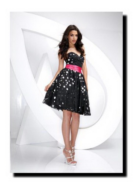Robe de bal de finissant thumbnail Robe de bal de finissant thumbnail