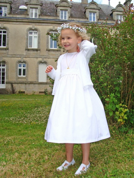 Robe blanche pour communion