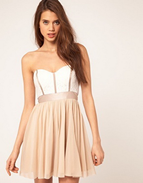 Robe bustier avec dentelle