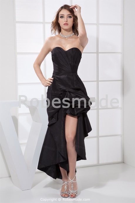 Robe de cocktail asymétrique