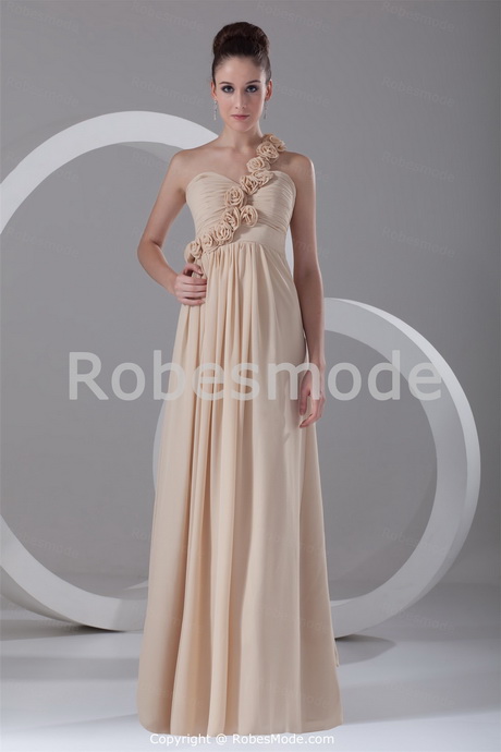 Robe de cocktail beige