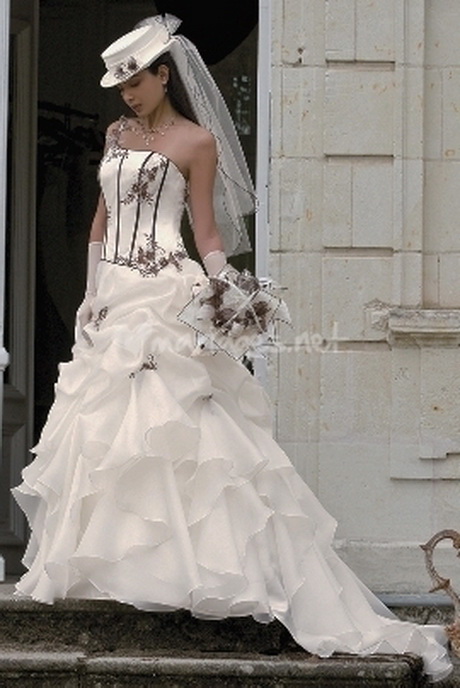 Robe de mariée chocolat ivoire