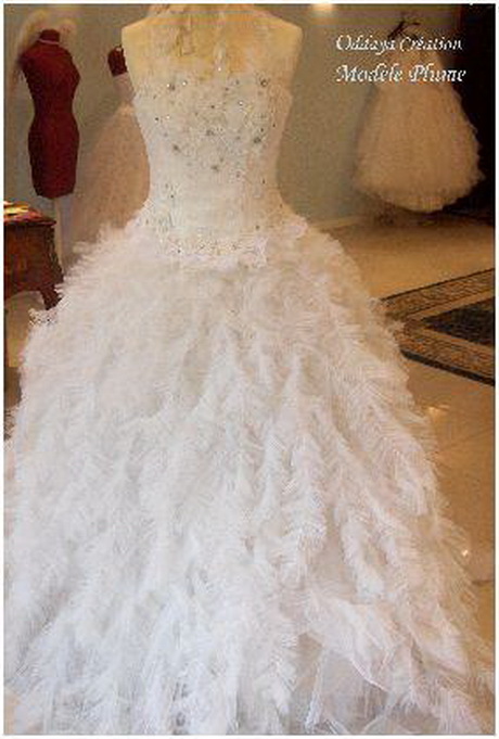 Robe de mariee a plume