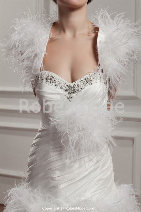 Robe de mariee avec plumes