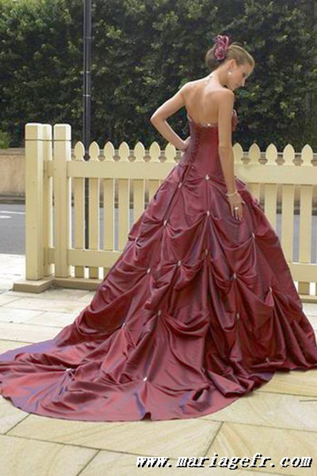 Robe de mariee rouge