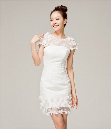 Robe dentelle courte blanche