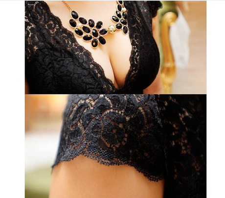 Robe dentelle décolleté