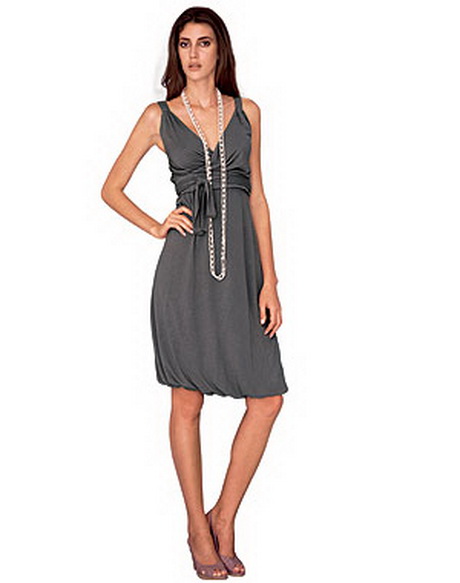 quelle couleur chaussure avec robe grise