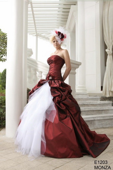 Robe mariee rouge et blanche