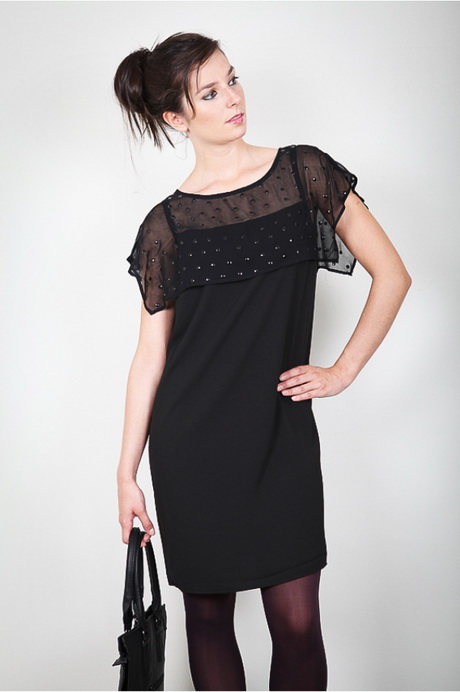 Robe noire droite