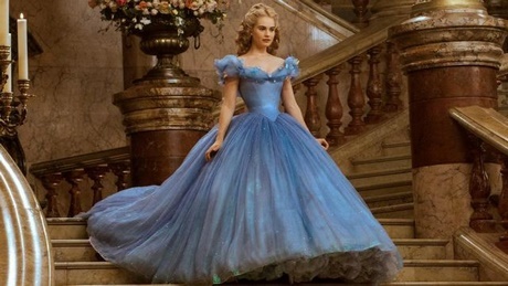 Robe du film cendrillon 2018