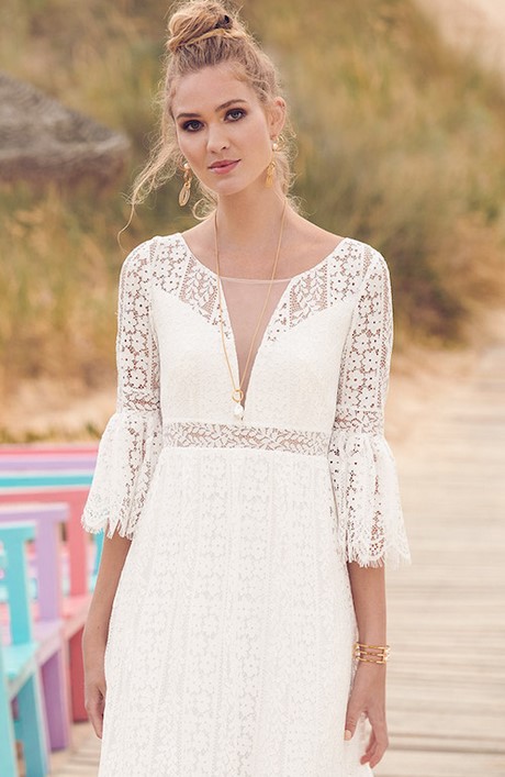 Robe avec dentelle 2019