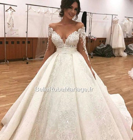 Robe de dentelle 2019