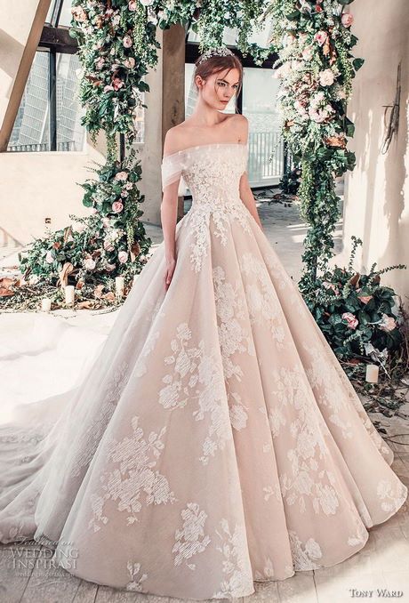 Robe fiancaille 2019