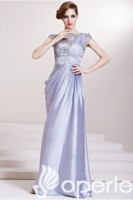 Robe de soiree en satin