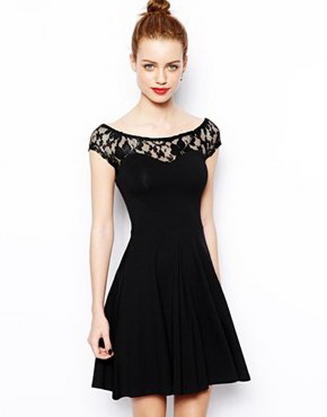 Robe patineuse dentelle noire