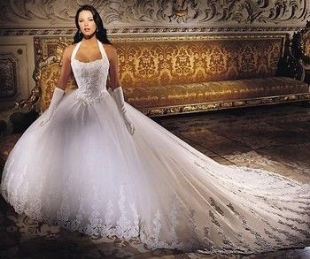 Robe de mariée avec longue traine