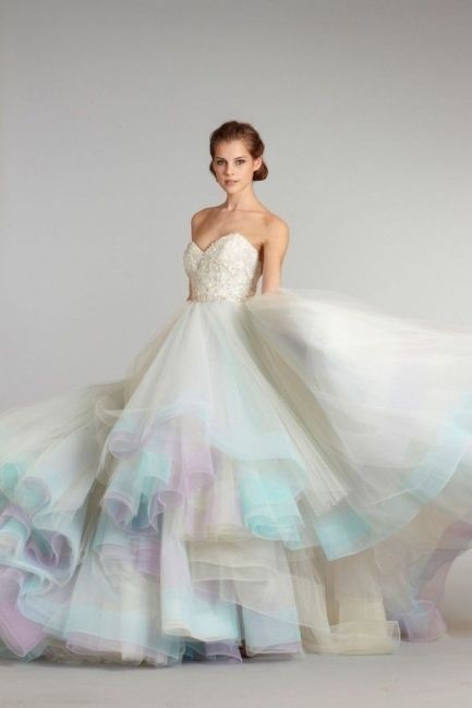 Robe de mariée couleur courte