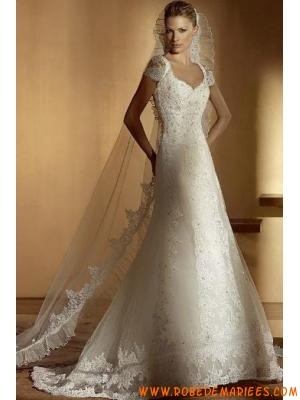 Robe de mariée manche courte dentelle