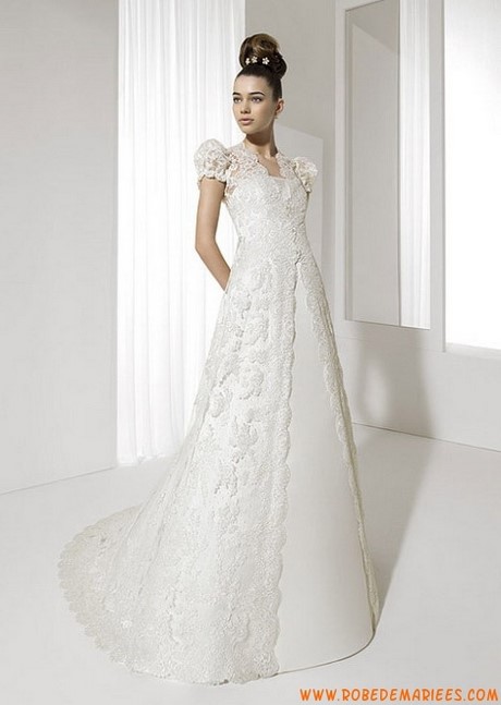 Robe de mariée manche courte dentelle