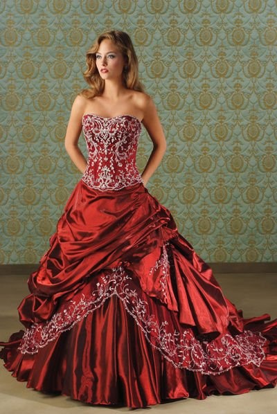 Robe de mari?�e princesse rouge