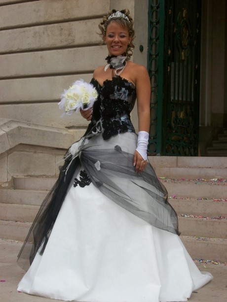 Robe mariée blanche et noire