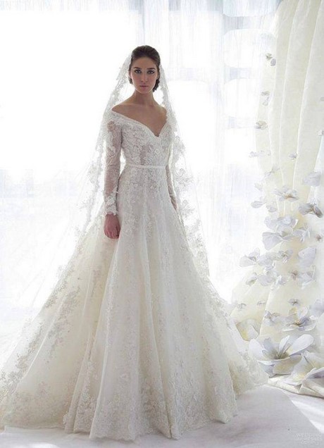 Robe mariée manche longue dentelle