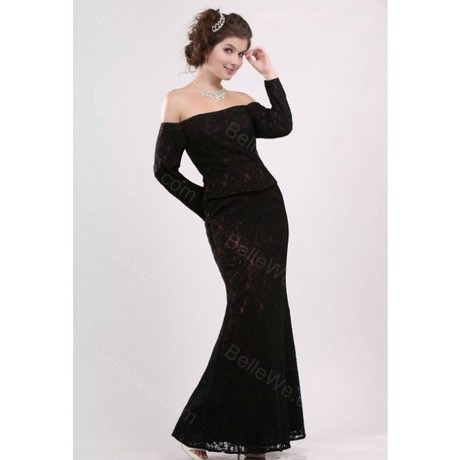 Robe noire longue avec manches