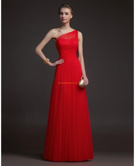 Robe rouge de ceremonie