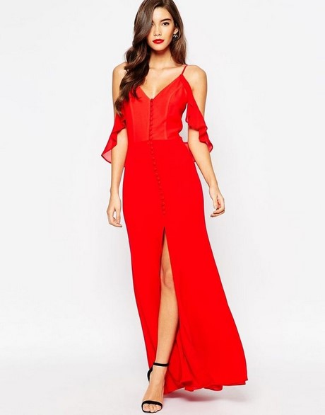 Robe rouge longue fendue