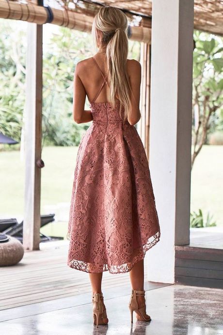 Robe cocktail rose pale courte