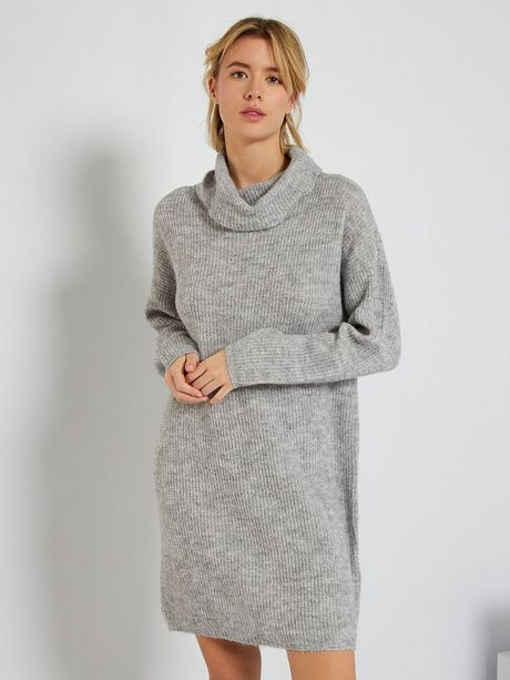 Robe pull col roulé ample