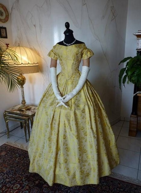 Robe de bal ancienne