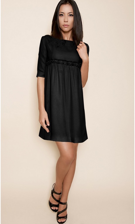 Robe noir simple manche longue