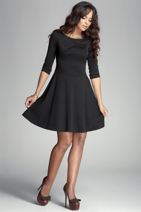 Robe noire mi longue manches longues