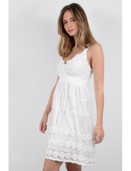 Robe blanche dentelle romantique