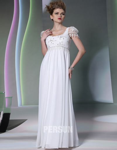 Robe blanche longue manche