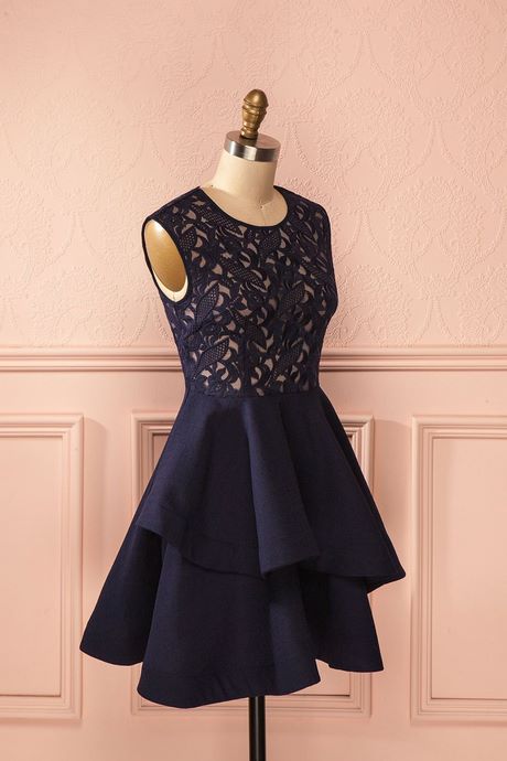 Robe bleu dentelle noire