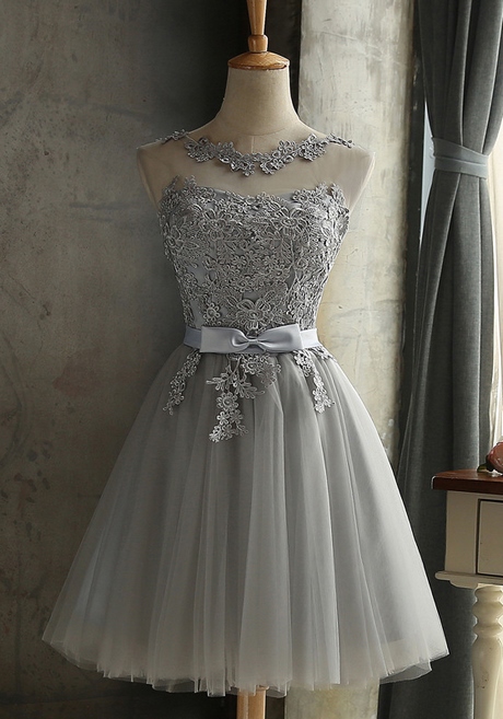 Robe cocktail dentelle grise