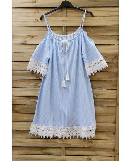 Robe dentelle bleu clair