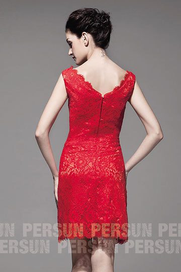 Robe dentelle courte rouge