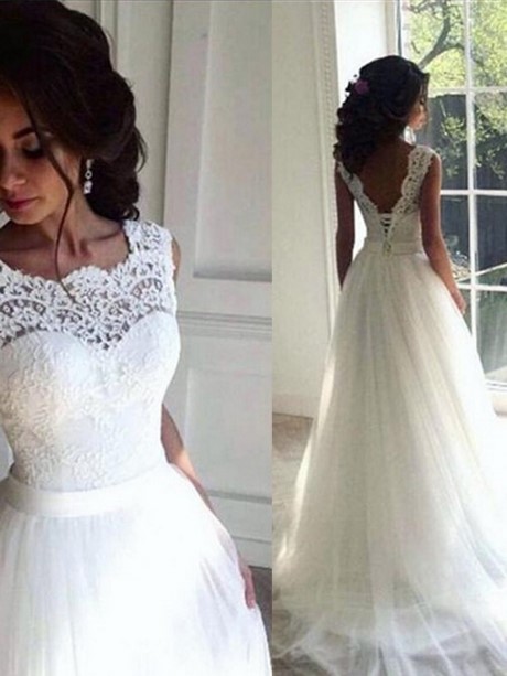 Robe dentelle et tulle