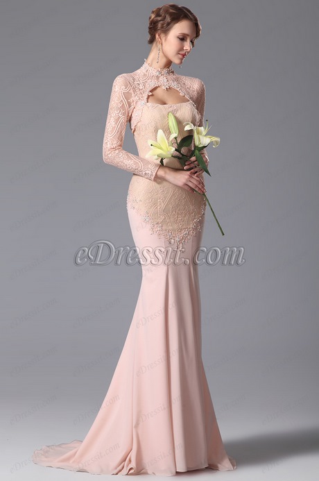 Robe longue rose pale dentelle