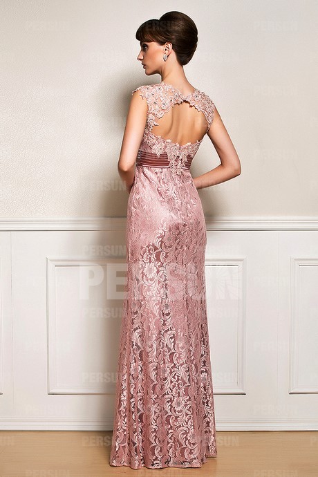 Robe longue rose pale dentelle