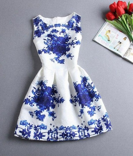 Robe bleu marine et blanc