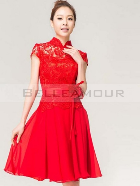 Robe courte rouge dentelle