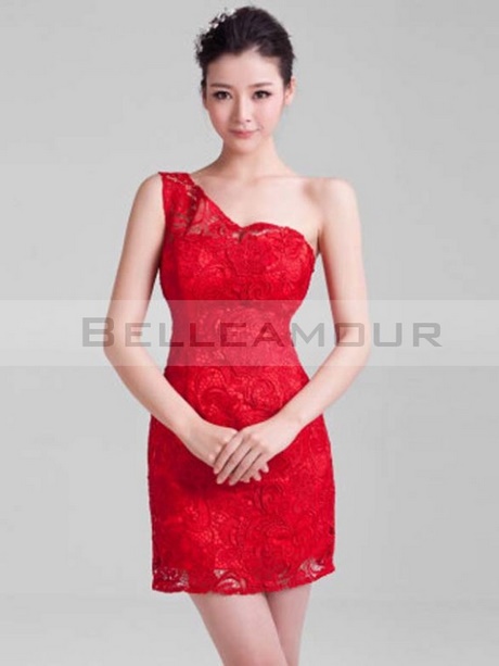 Robe courte rouge dentelle