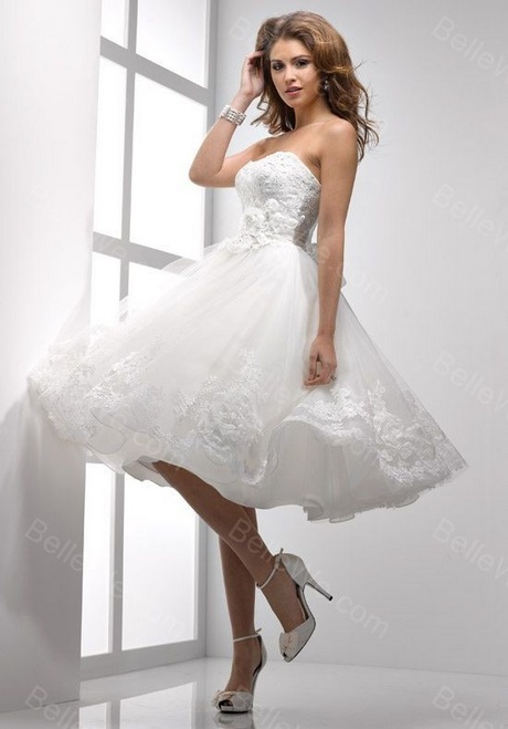 Robe de mariee courte blanche