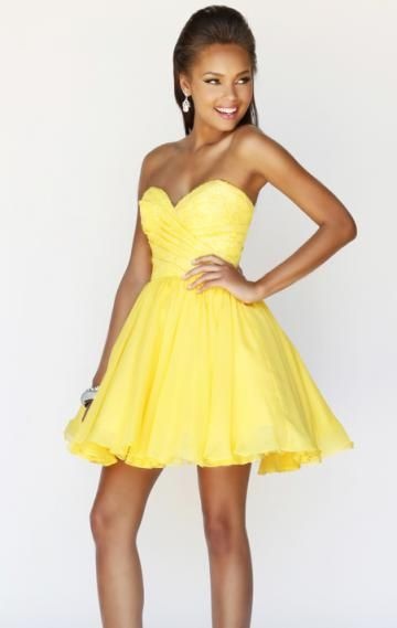 Robe jaune courte