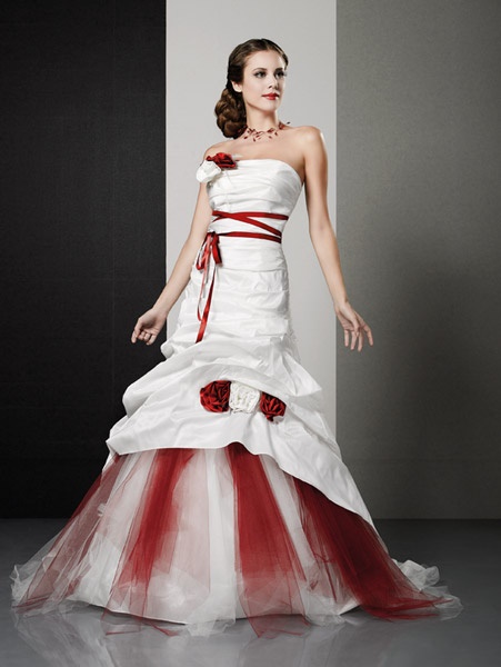 Robe mariee blanche et rouge